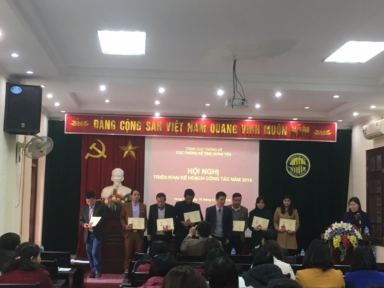 Hội nghị triển khai coongtacs năm 2019 ngành Thống kê Hưng Yên