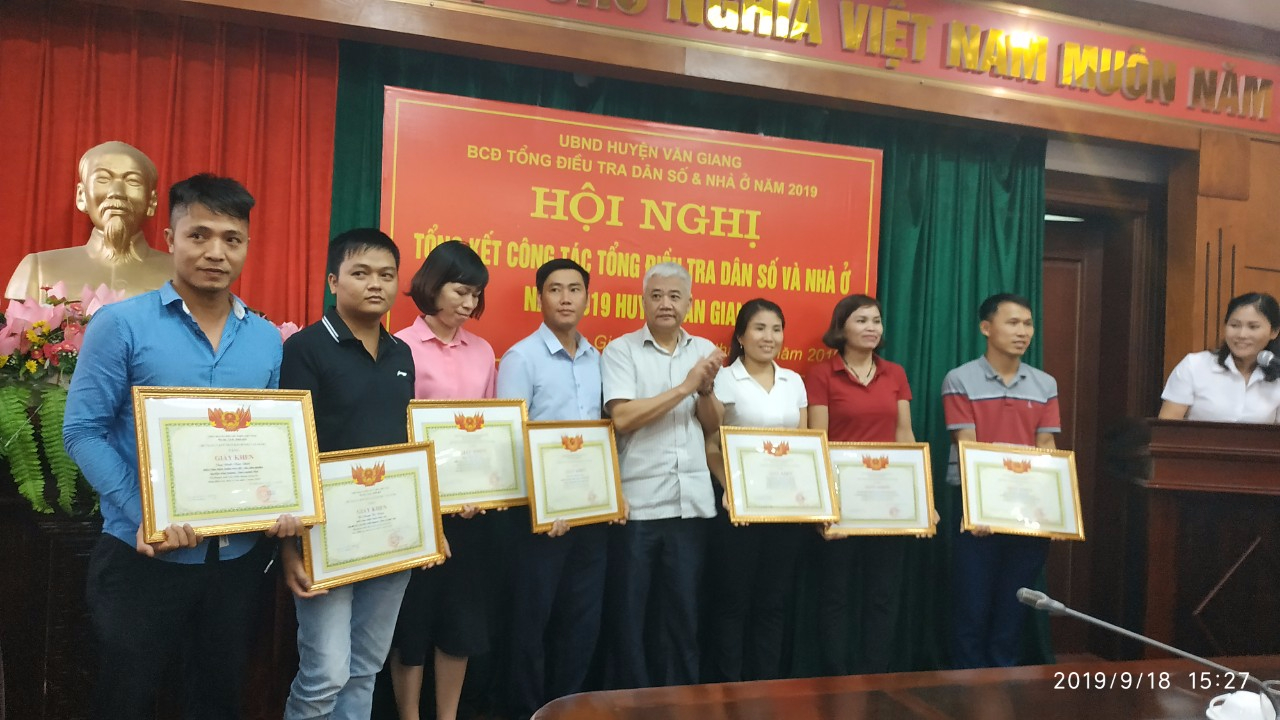 Huyện Văn Giang tổ chức Hội nghị tổng kết công tác Tổng điều tra dân số và nhà ở năm 2019